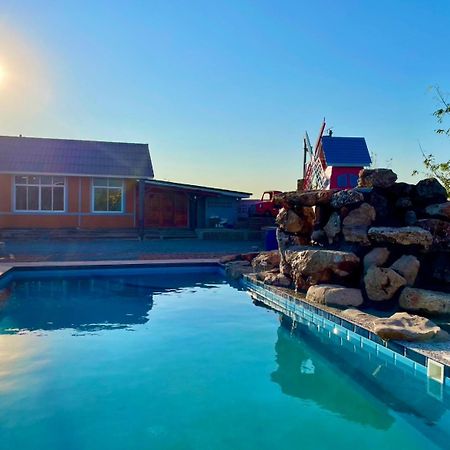Mrk Resort & Massage Lop Buri Exteriör bild