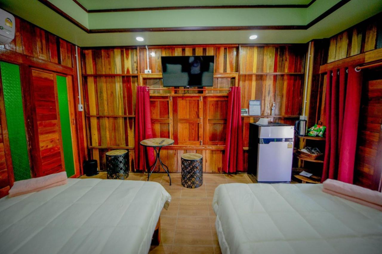 Mrk Resort & Massage Lop Buri Exteriör bild