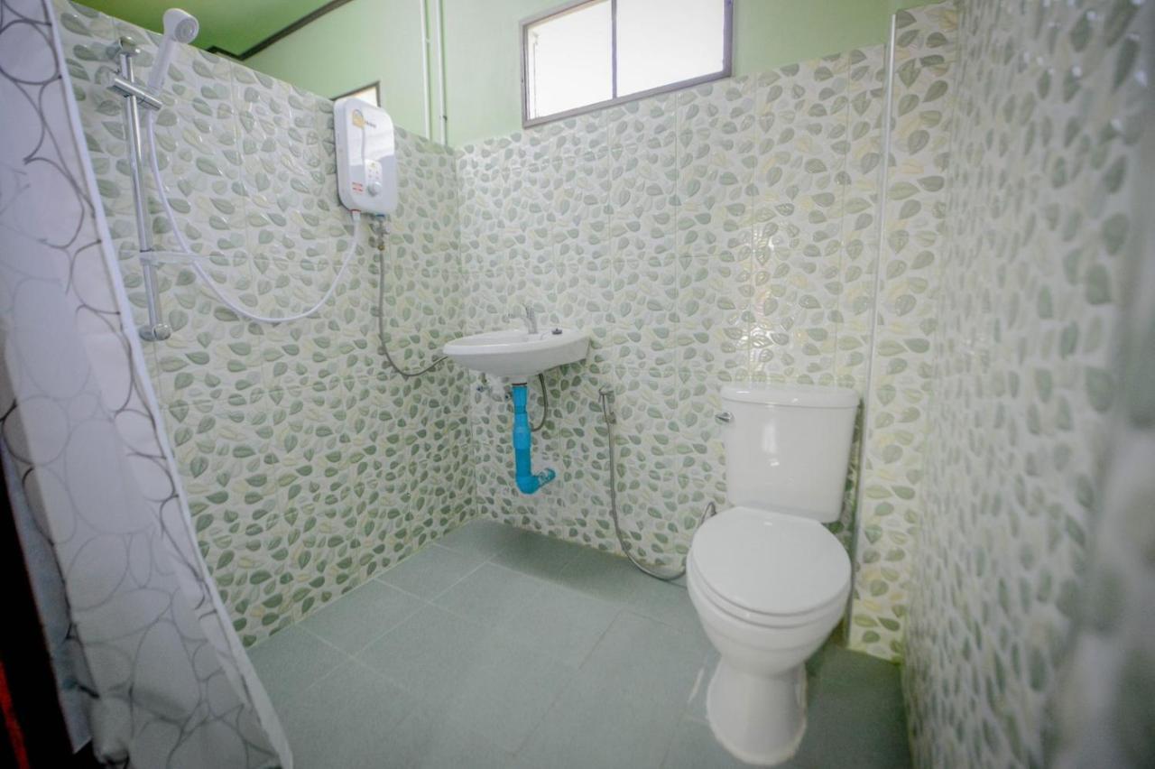 Mrk Resort & Massage Lop Buri Exteriör bild