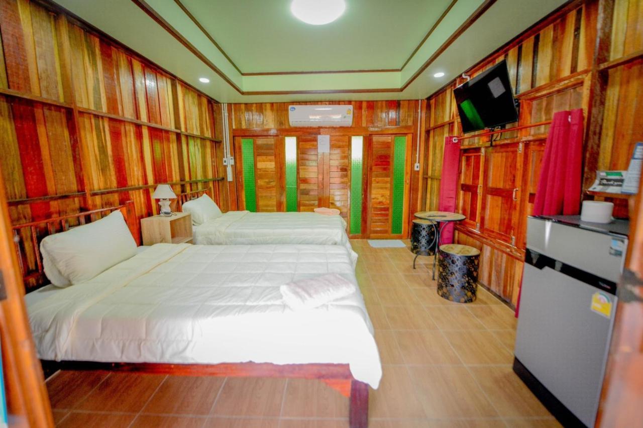 Mrk Resort & Massage Lop Buri Exteriör bild