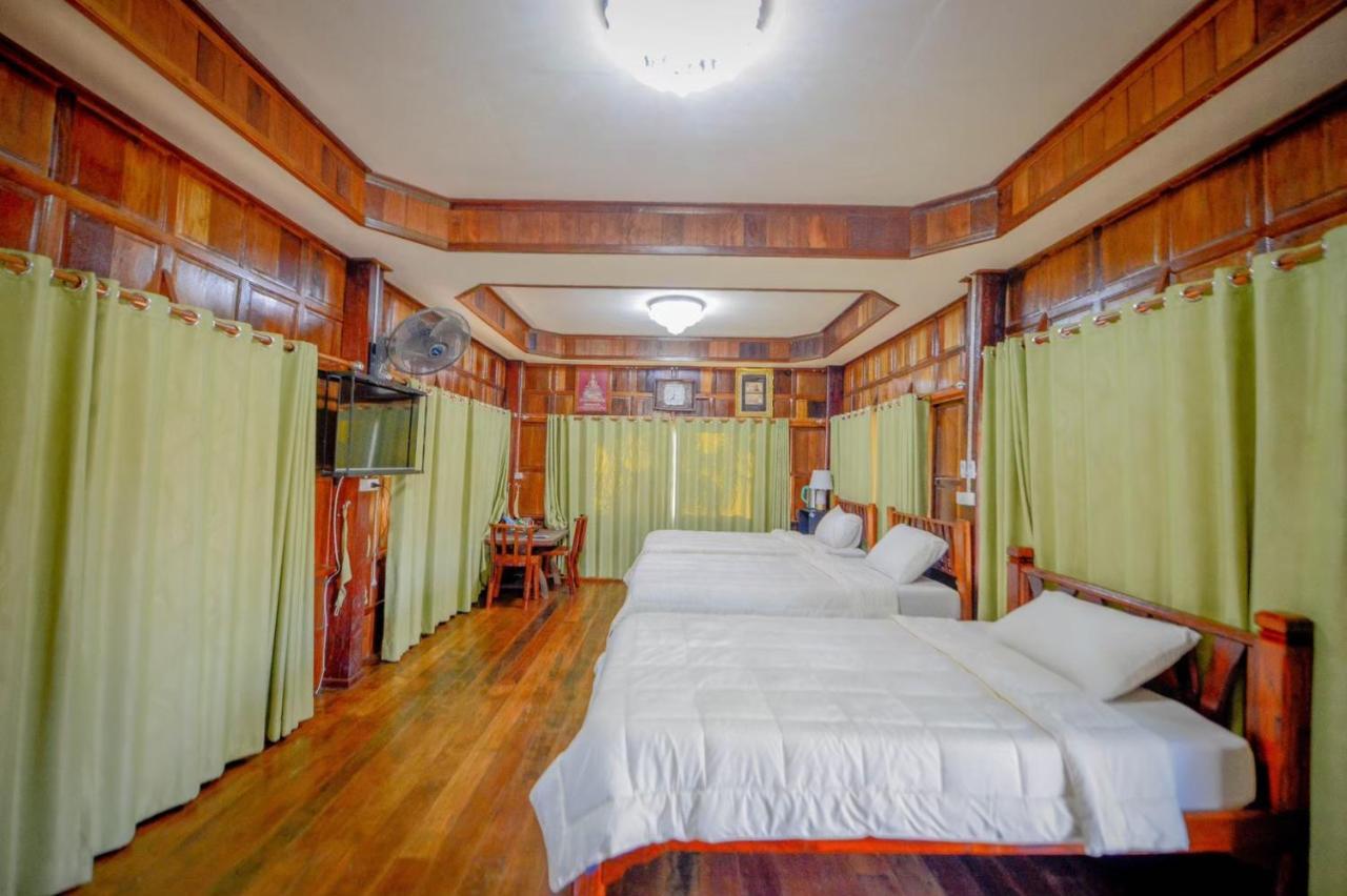Mrk Resort & Massage Lop Buri Exteriör bild